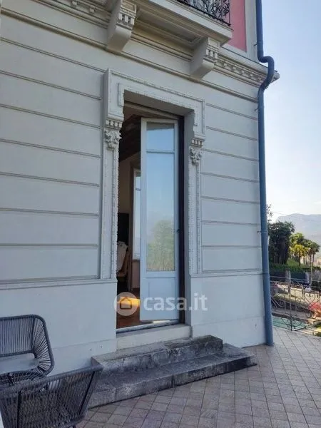 Terrasse - Two-Bedroom Lake View Apartment in Luino