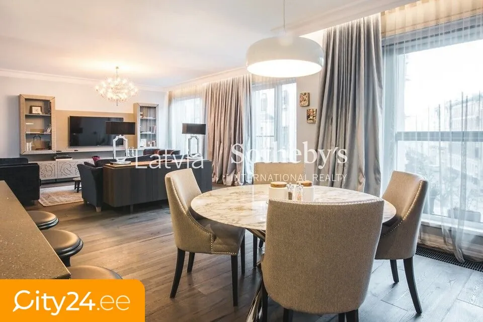 Sala da pranzo - Fully Furnished Flat with Balcony in Riga Centre