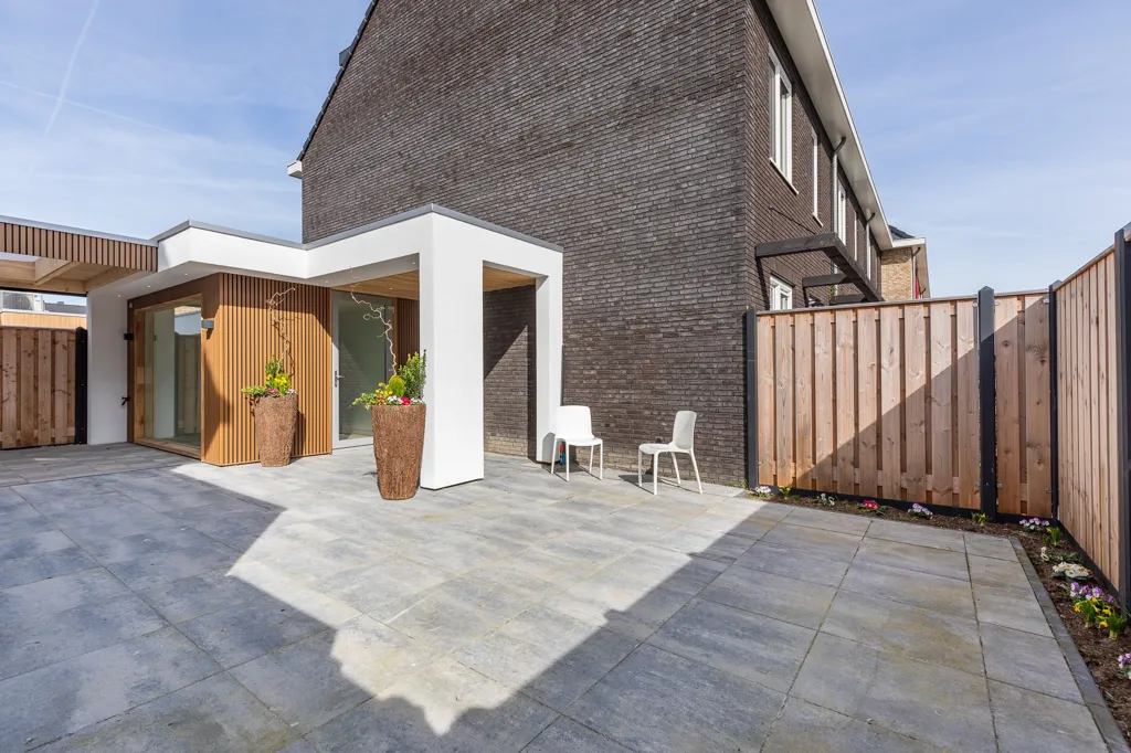 Jardin - Modern Villa with Office in Nobelhorst