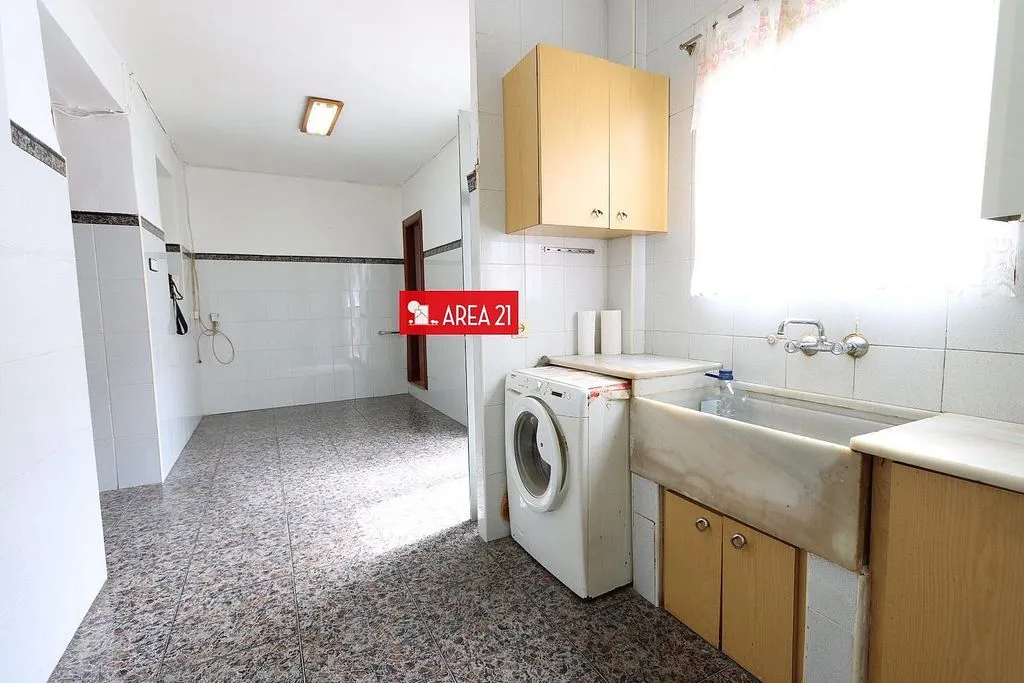 Utility Room - Chalet with Terrace in Urban Core
