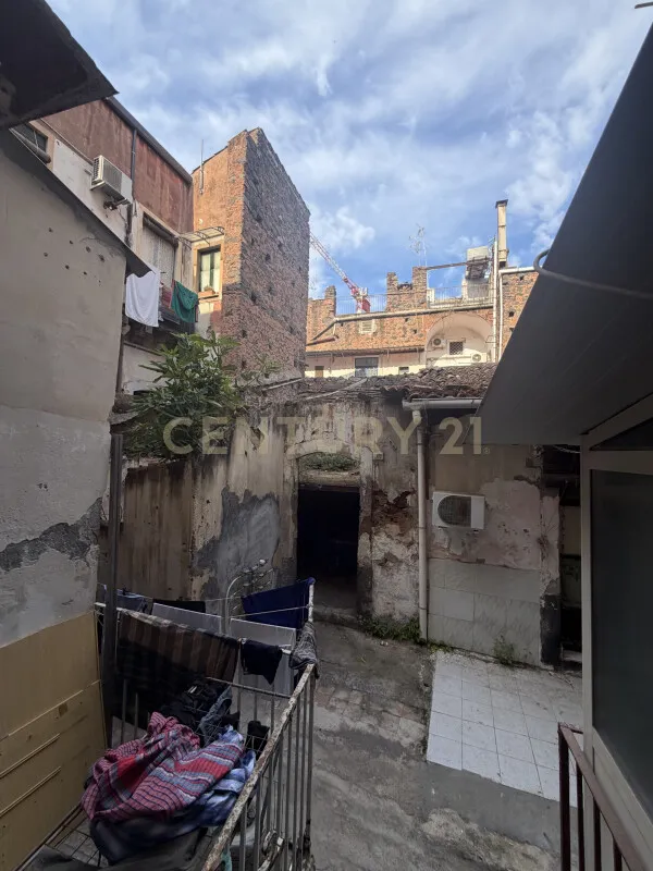 Aed - Rustic Property with Development Potential in Catania