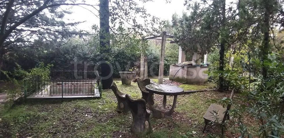 Garden - Villa with Private Garden in Magione