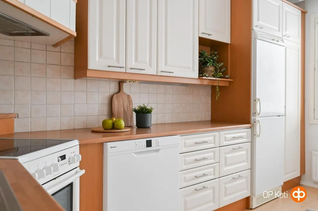 Cucina - Corner Flat with Private Sauna in Quiet Setting