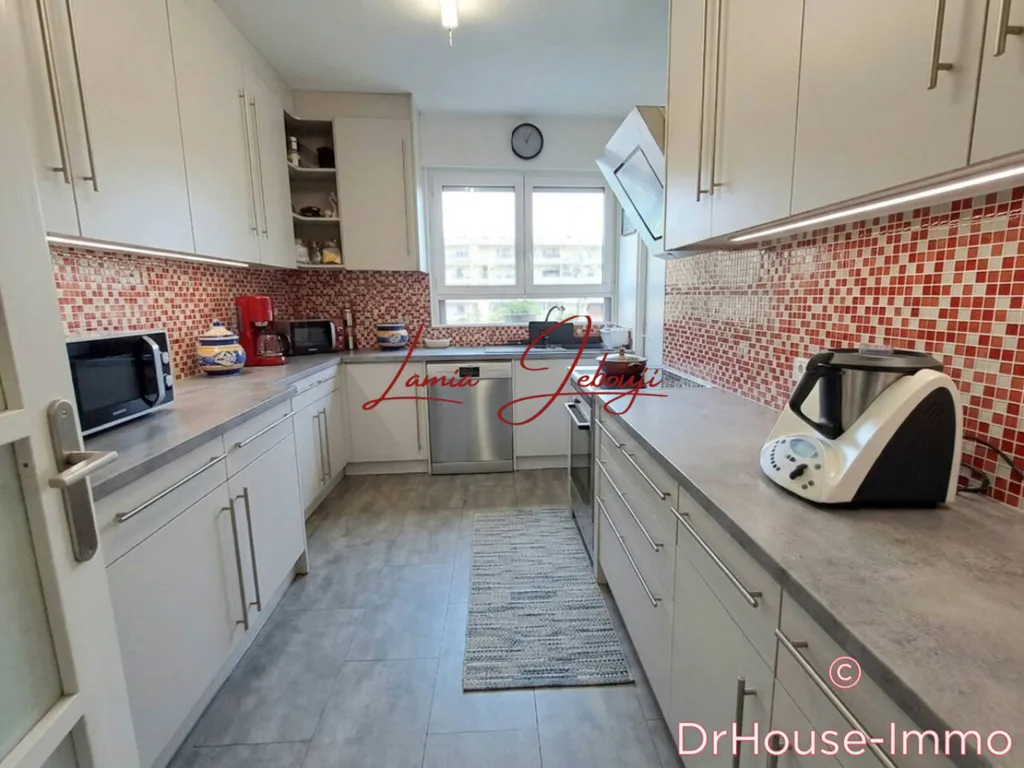 Cuisine - Appartement Traversant avec Balcon à Pessac Centre