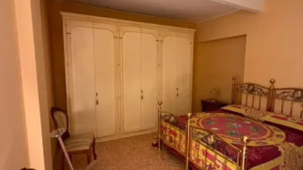Chambres - Rear-Facing Apartment in Frosinone Centre