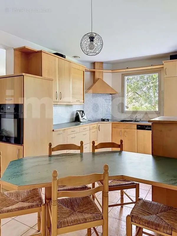 Kitchen - Architectural House with Garden in Ligné
