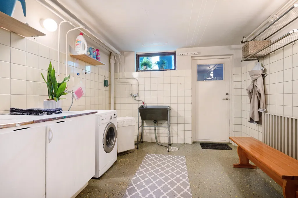 Buanderie - Charismatic Bungalow with Basement in Fridhem