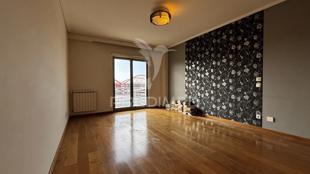 Toad - Penthouse with Panoramic View in São Domingos de Benfica