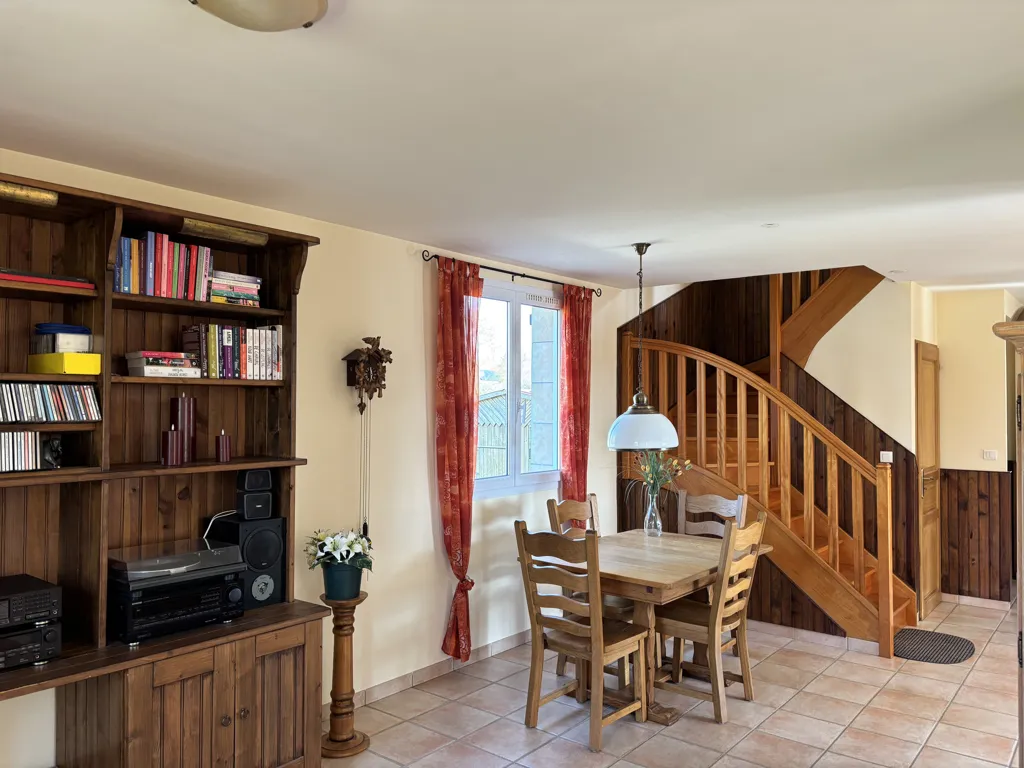 Salle à manger - Maison Prête à Emménager avec Terrain à Autry-Issards