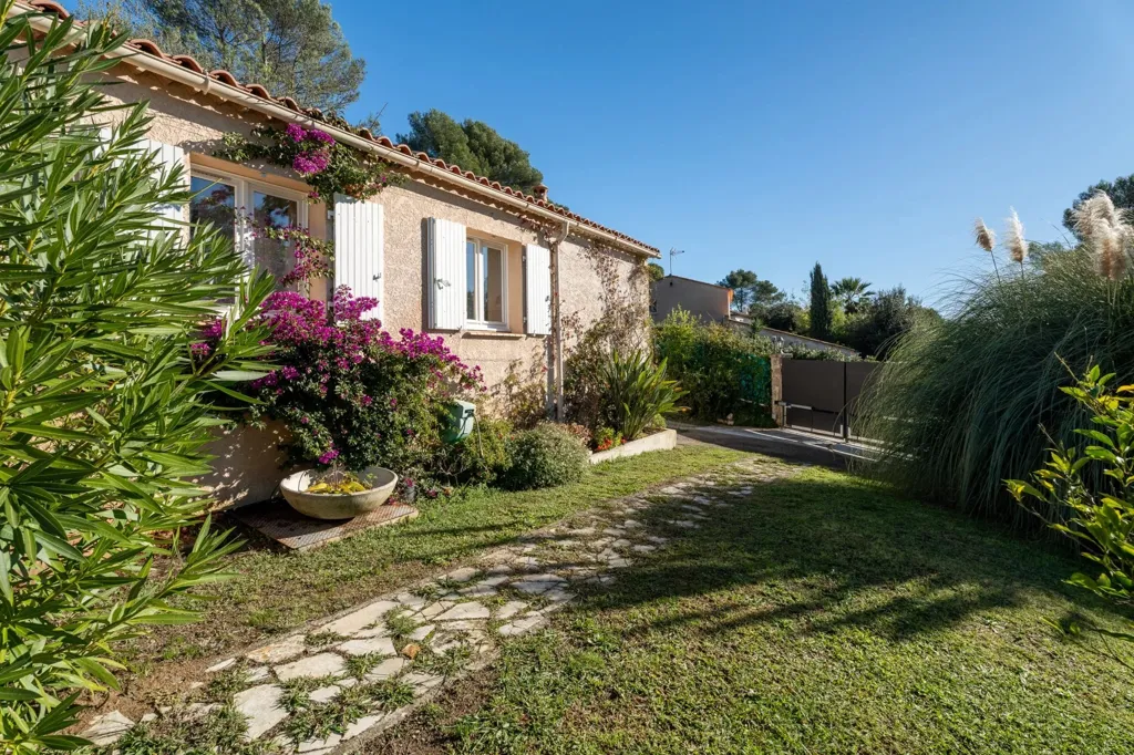 Jardin - Villa avec Piscine à Bois Fleuri, Biot