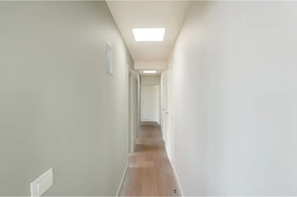 hallway_entrance