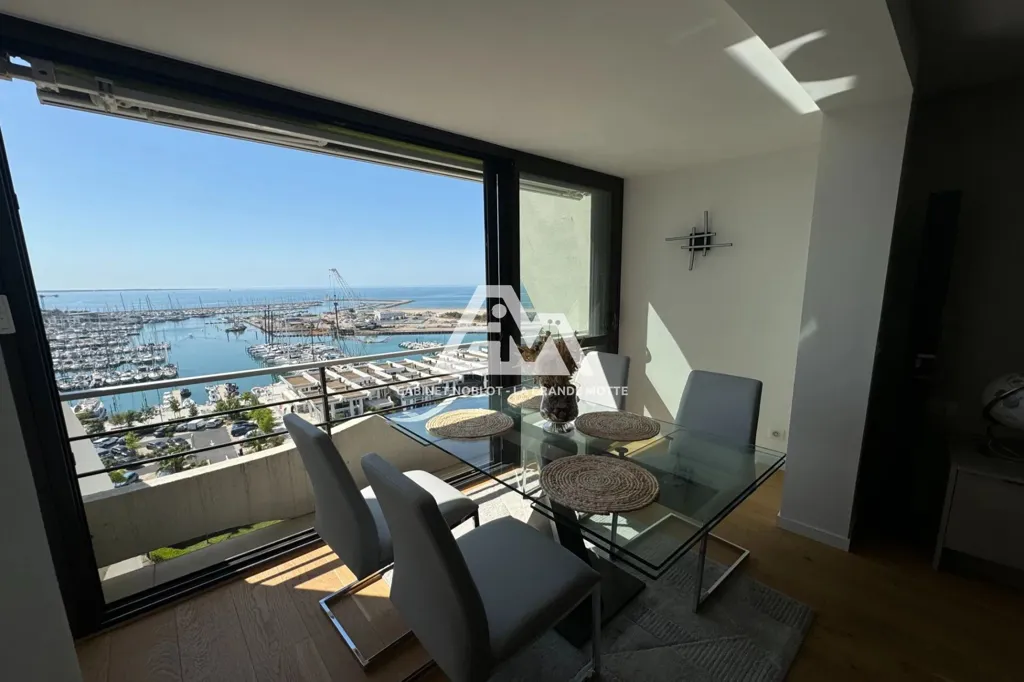Rõdu - City Centre Apartment with Sea View in Nice