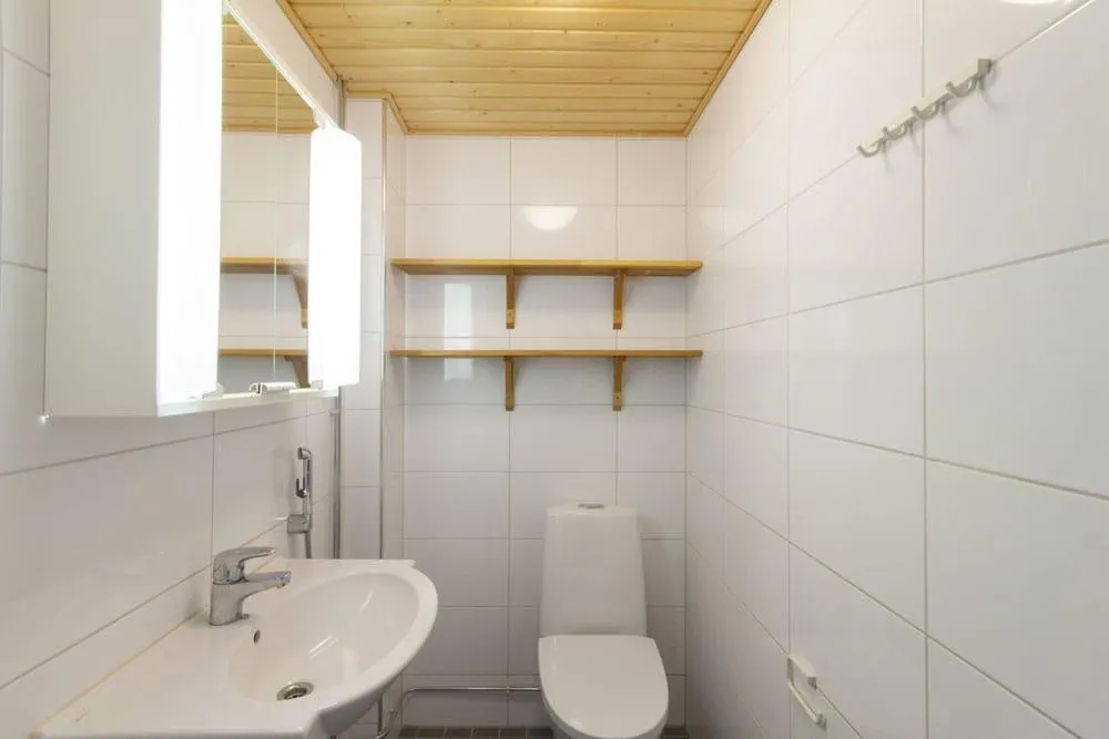 Salles de bain - Right-of-Occupancy Flat with Triple Aspect in Espoo