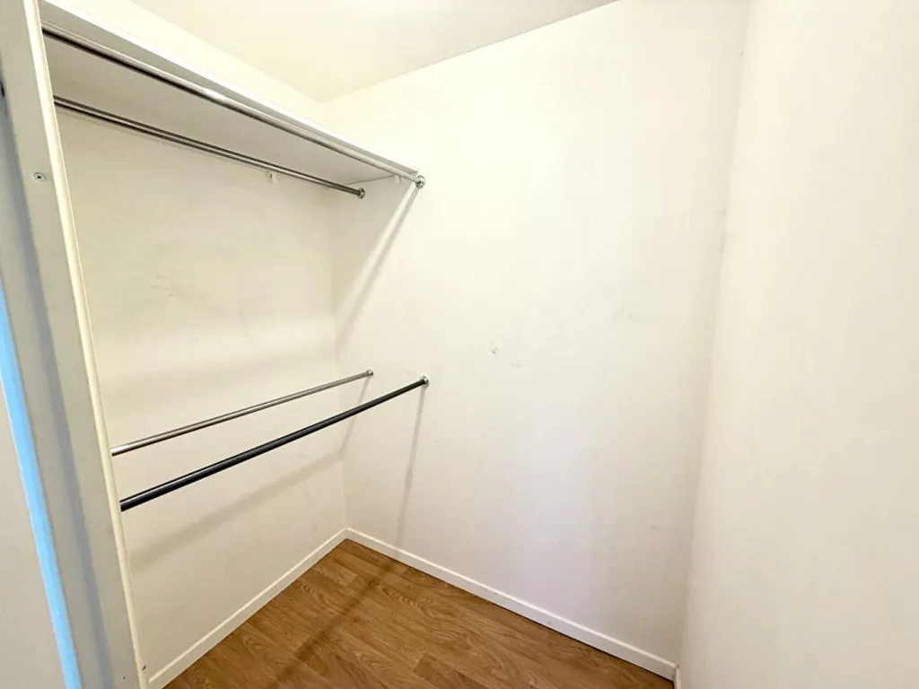 Stanze - 3-Bed Flat with Balcony in Saint-Ouen-l'Aumône
