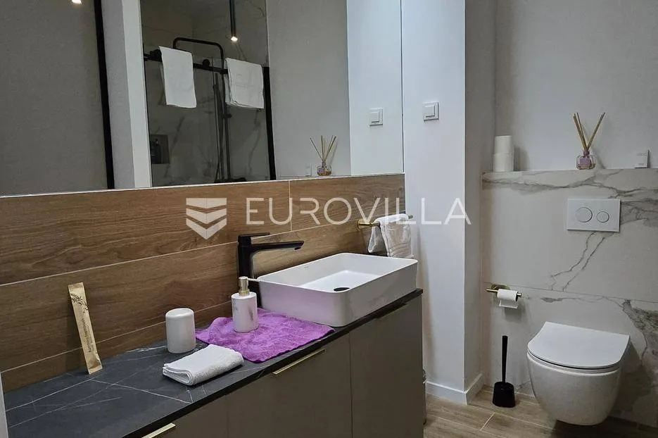 Bagni - Modern Studio Flat with Balcony in Zagreb
