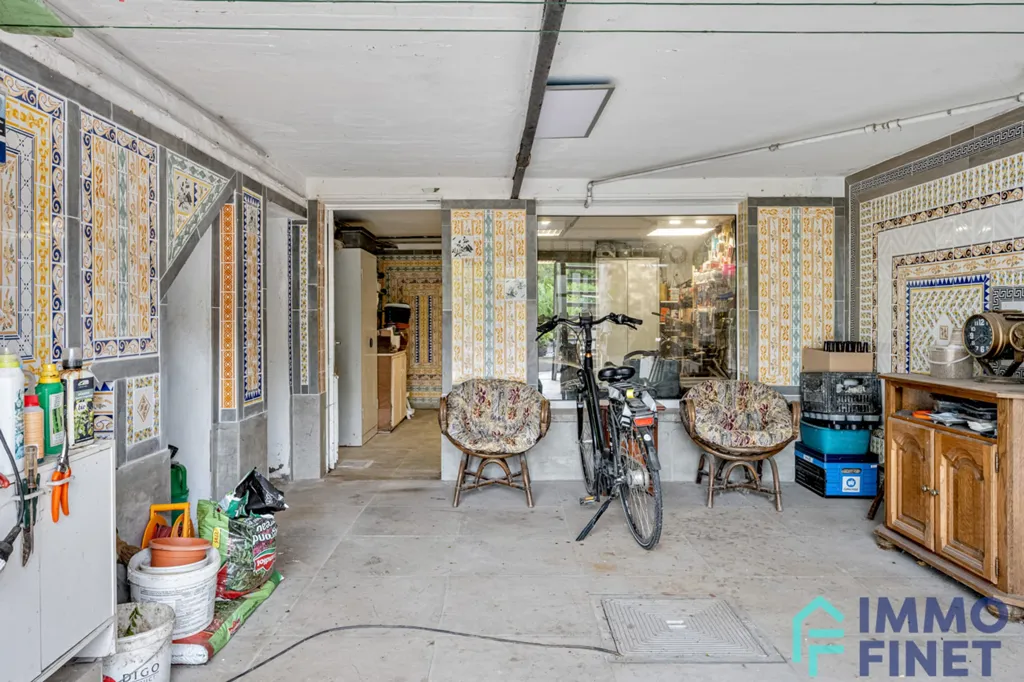 Garage - Charmant House with Garden in Ronse