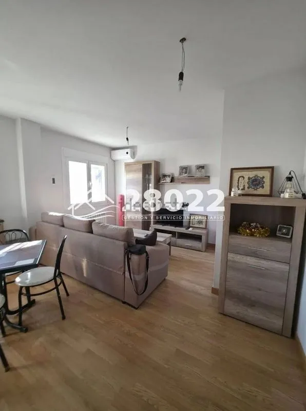 Living Room - 1-Bedroom Apartment with Pool in Torrijos