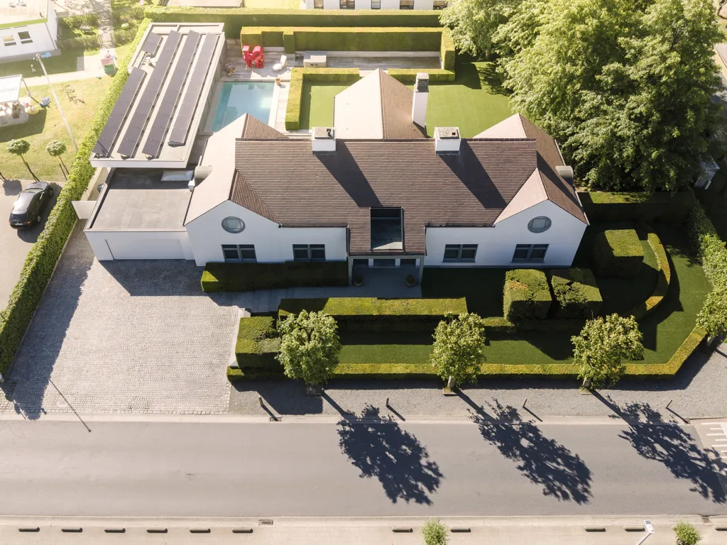 Õhuvaade - Luxury Villa with Pool in Villapark, Waregem