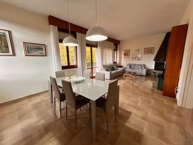 Salle à manger - Villa with Garden in Forte Dei Marmi Centre