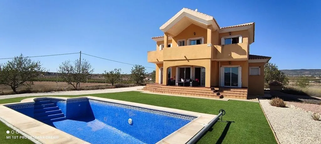 pool_area