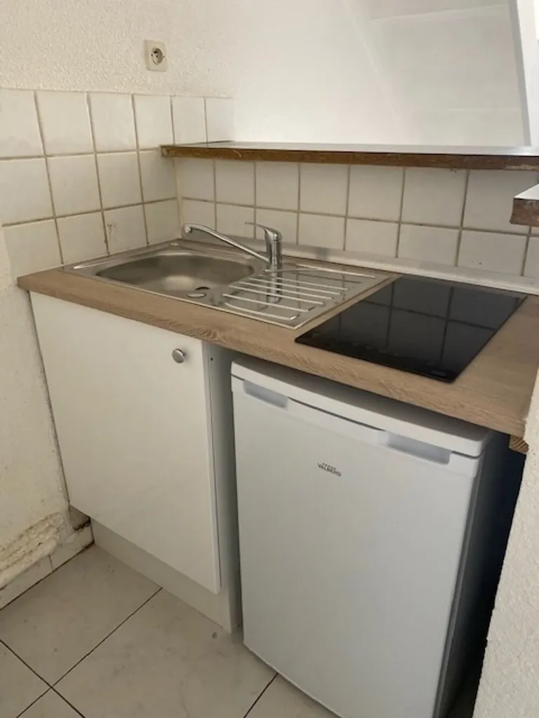Cuisine - Appartement 1 Pièce avec Mezzanine à Montpellier