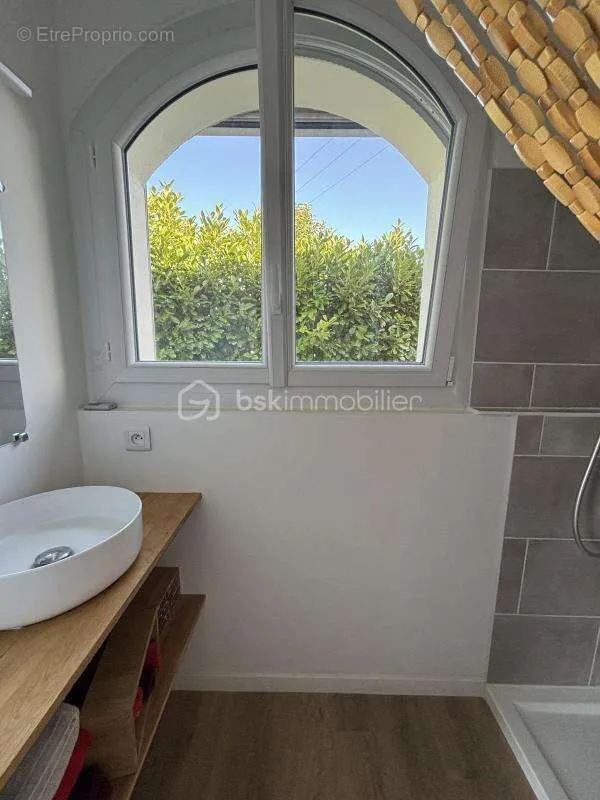 Vannitoad - Villa with Sea View and Pool on Rabastens Heights