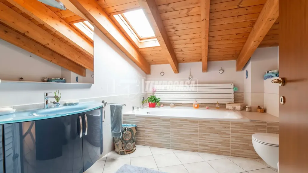 Salles de bain - Appartement 3 pièces à IT