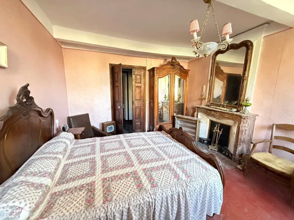 Chambres - Maison de Maître du XVIIe siècle à Rénover à Sault