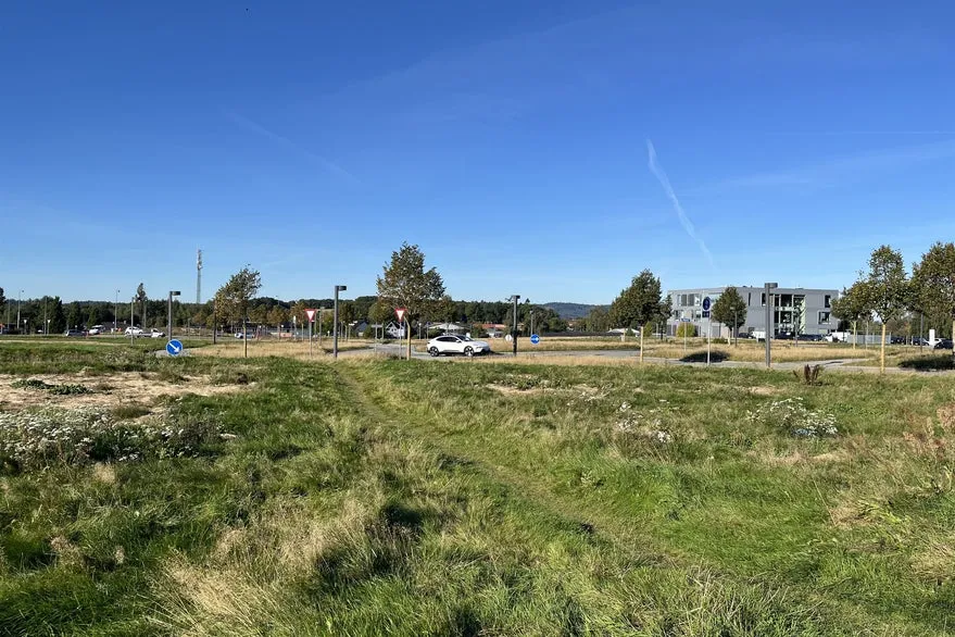 Garden - Business Plot in Central Ry