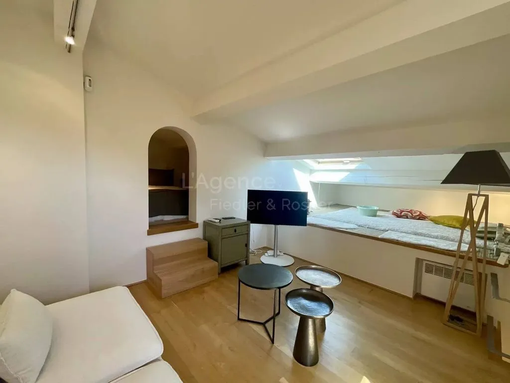 Elutuba - Charming Villa with Pool in Saint-Tropez