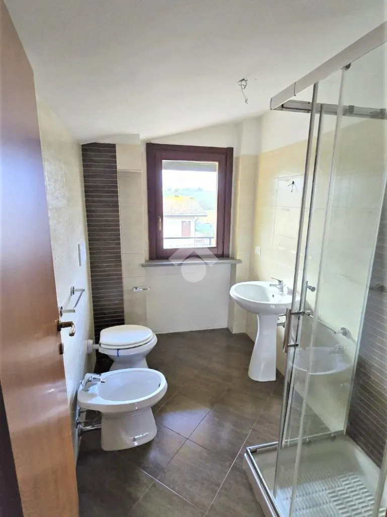 Bathrooms - Modern Apartment with Balcony in Perugia