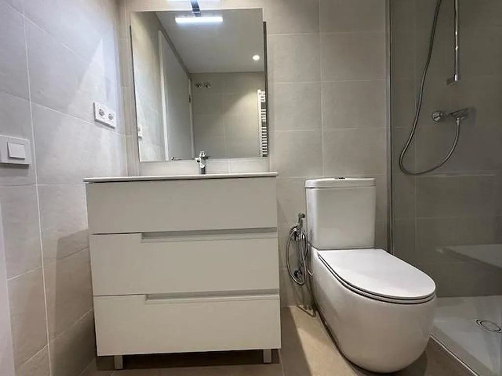 Salles de bain - New Flat with Balconies in Badalona Centre