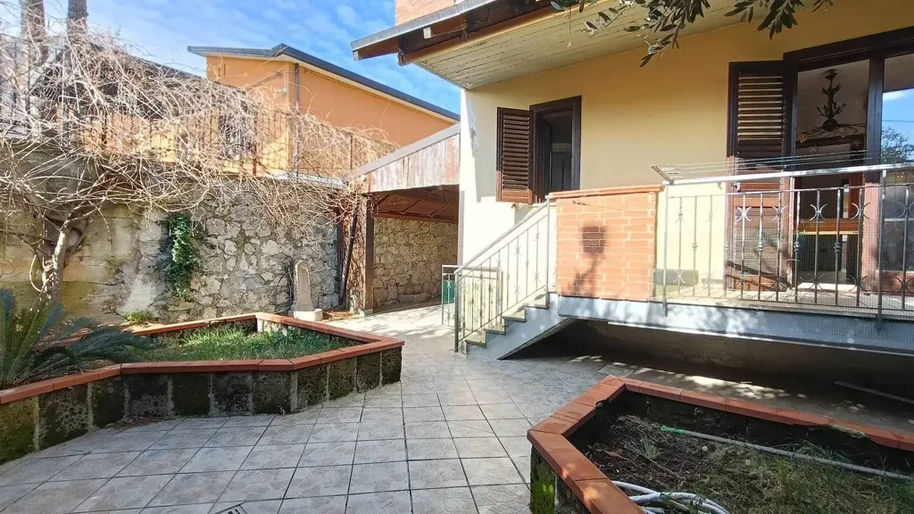Terrass - Villa with Garden near Avellino