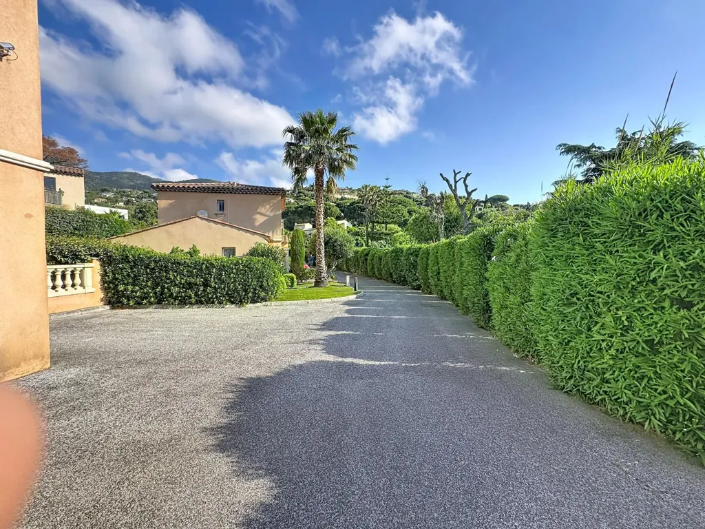 Välivaade - Villa with Pool near Cavalaire Centre