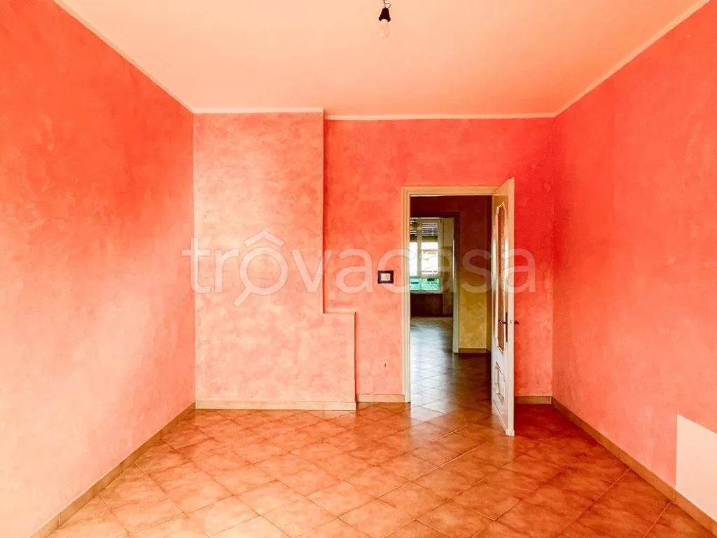 Stanze - Spacious 4-Bedroom Apartment with Balconies in Piossasco