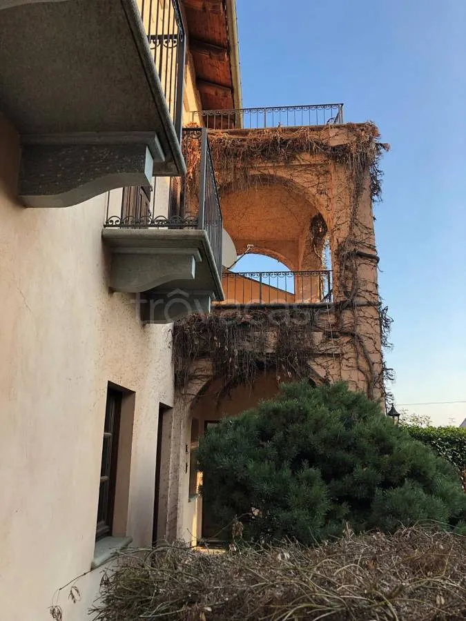 Garden - Historic Villa with Panoramic View in Costigliole Saluzzo