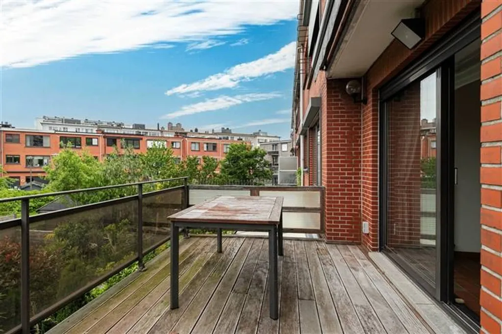 Balcon - Bel-étage avec Jardin et Terrasse à Merksem
