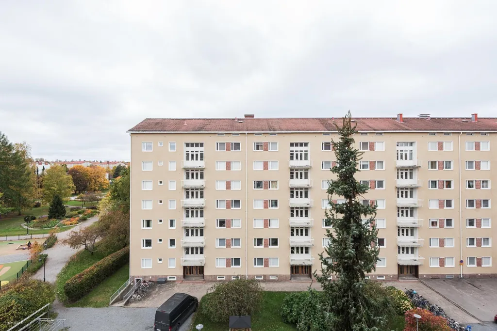 Õhuvaade - Sixth-Floor Flat with Balcony in Kaleva