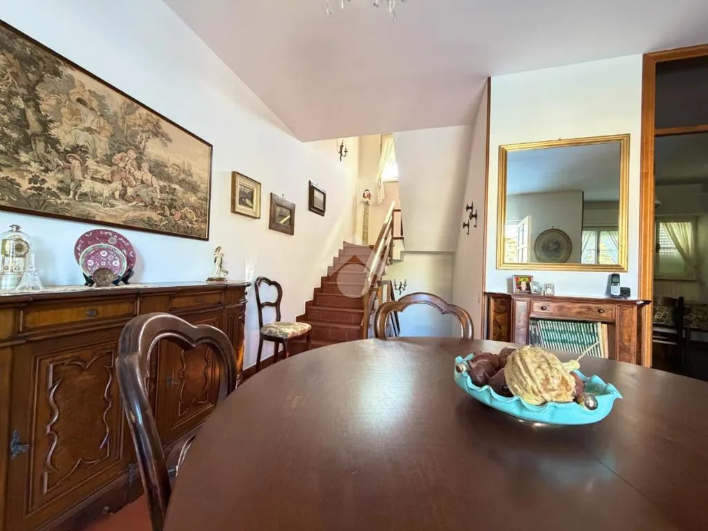 Sala da pranzo - Terraced Villa with Garden in Broni