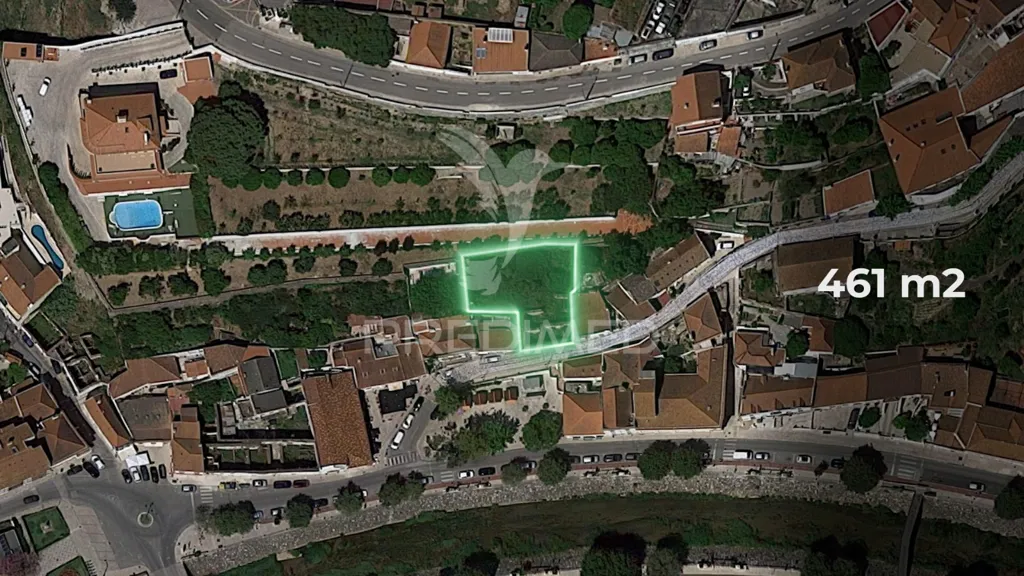 Õhuvaade - Urban Plot with Ruin in Alenquer