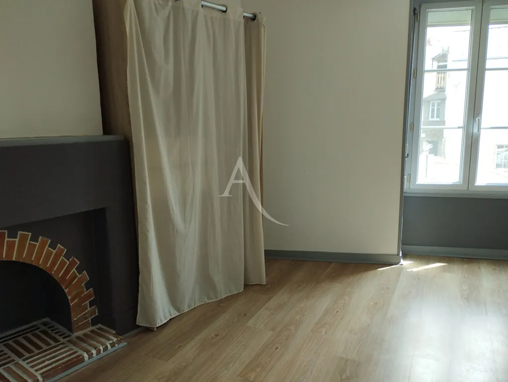 Toad - Apartment with Balcony in Rochefort-sur-Loire