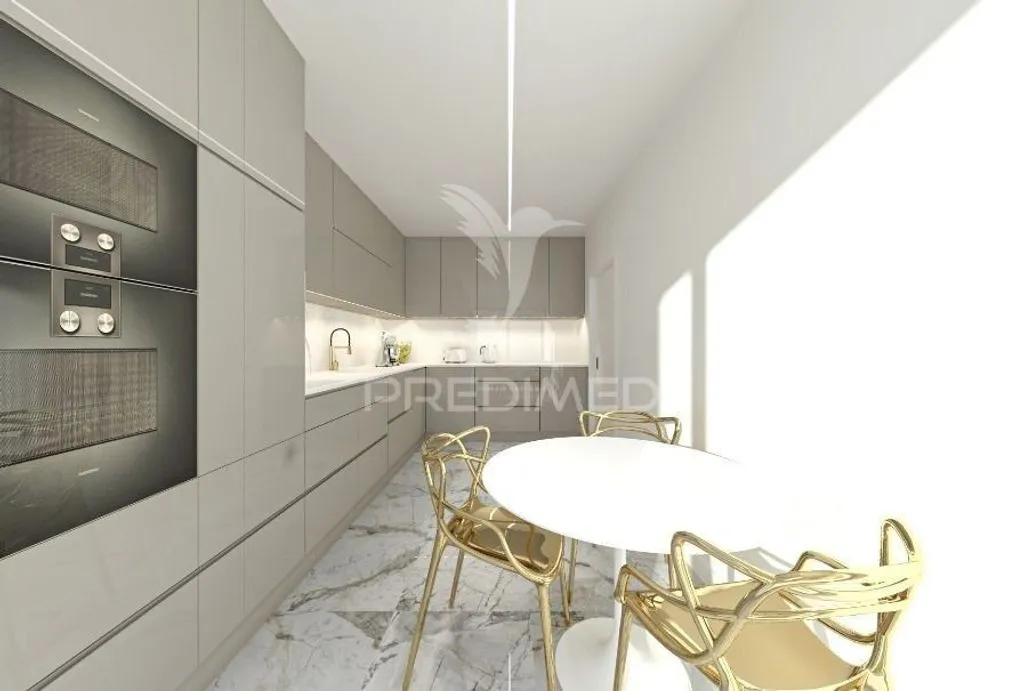 Kitchen - Luxury Duplex Apartment with Terrace in Entroncamento