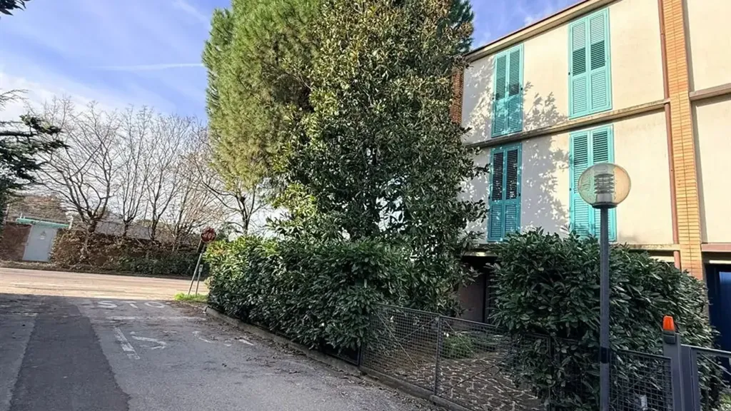 Extérieur - Semi-Detached Villa with Private Garden in Faenza
