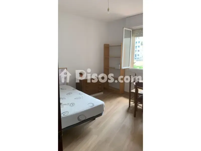 Camere da letto - Student Flat with Equipped Kitchen in Ponte Vella