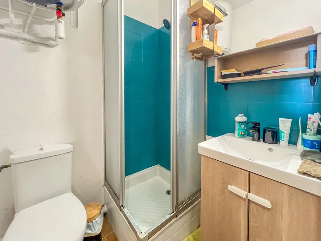 Vannitoad - Renovated 3-Piece Apartment with Balcony in Miramar