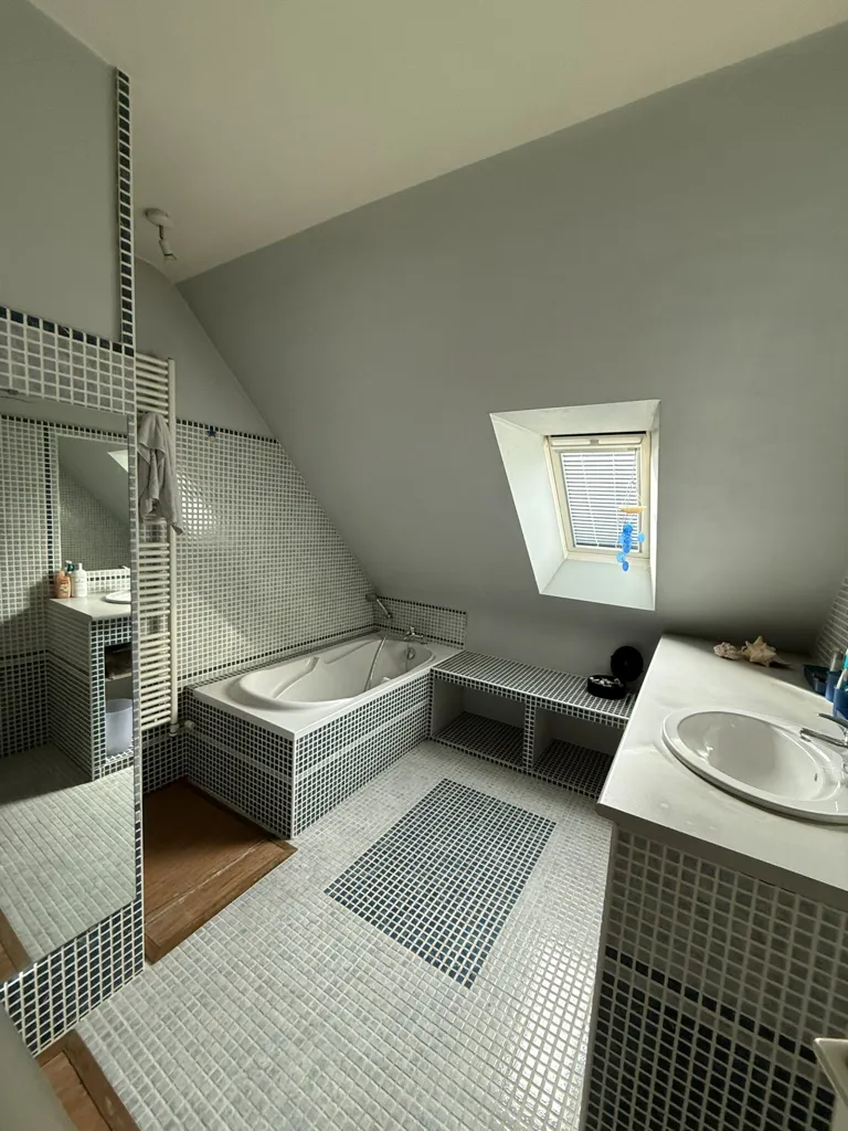 Bathrooms - Architectural House with Pool in Bruz