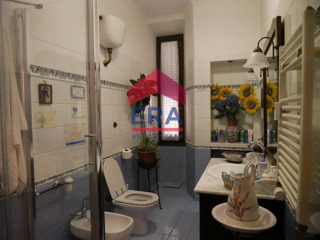 Salles de bain - Bright Apartment with Balcony in Pigneto, Rome