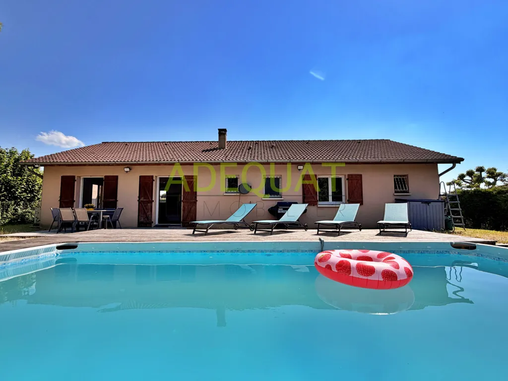 Piscine - Villa de Plain Pied avec Piscine à Cessieu Centre