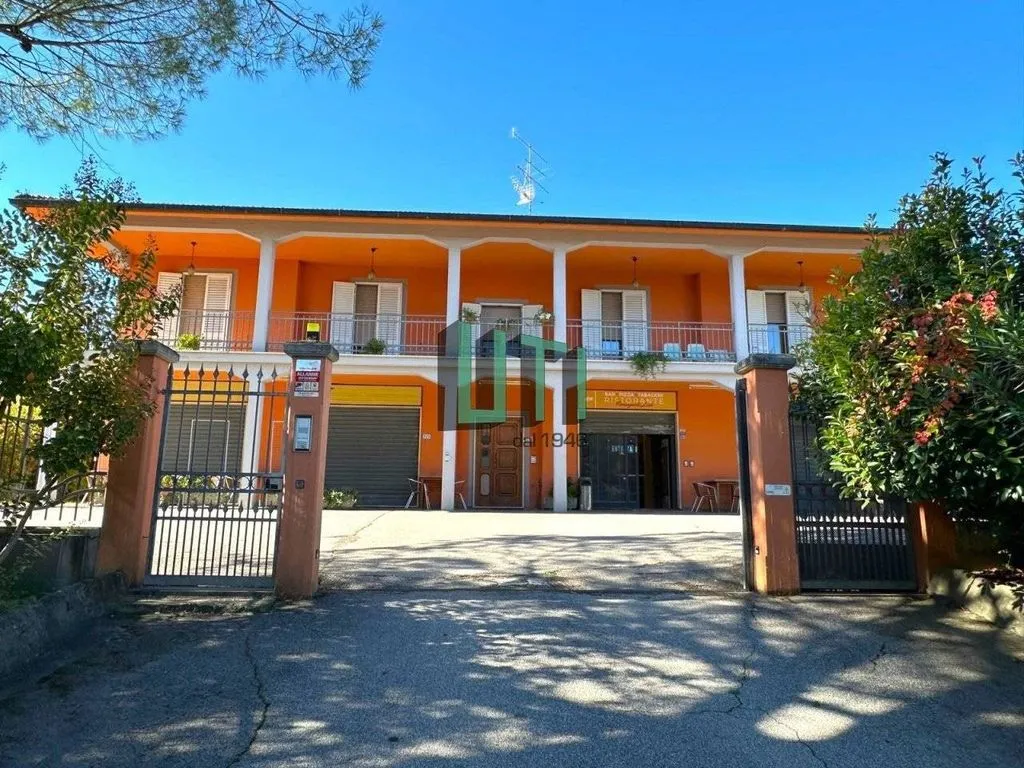 Välivaade - Terraced House with Garden in Castelfiorentino