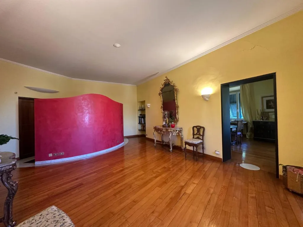 Elutuba - Luxury Apartment with Piazza Corvetto View in Genoa